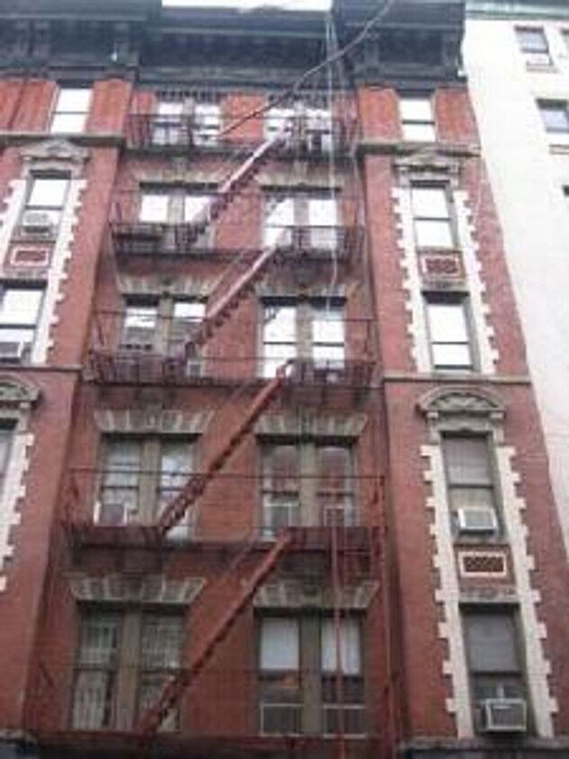 Foto del edificio - 181 Thompson St