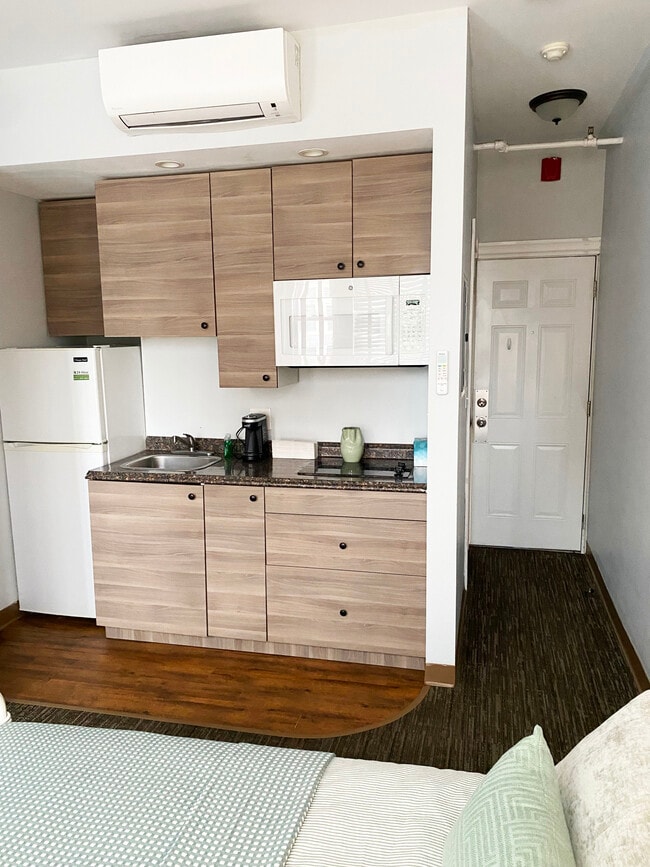 Building Photo - Nova Suites