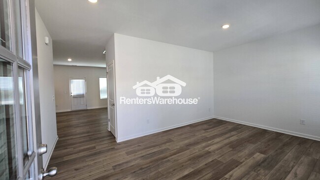 Foto del edificio - 2133 Boxwood Cir