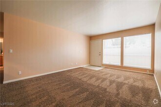 Building Photo - 683 Oakmont Ave
