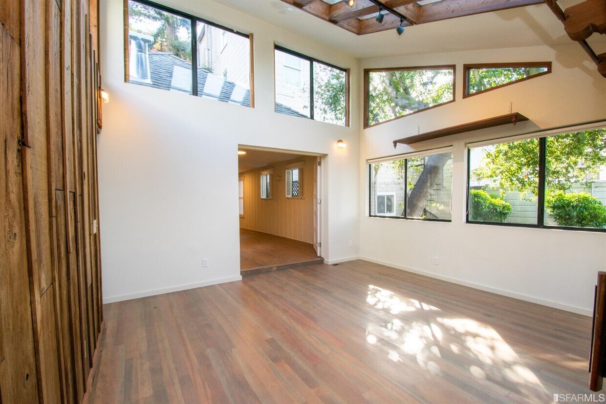 Primary Photo - 1 Kimball Pl