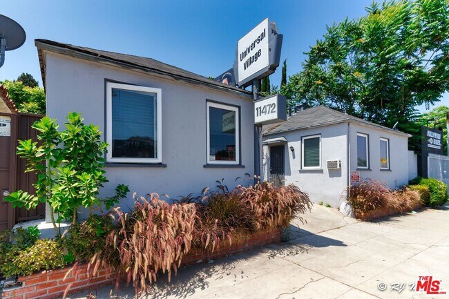 Building Photo - 11472 Ventura Blvd