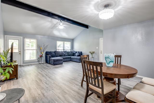 Foto del edificio - 1309 Laredo Ln