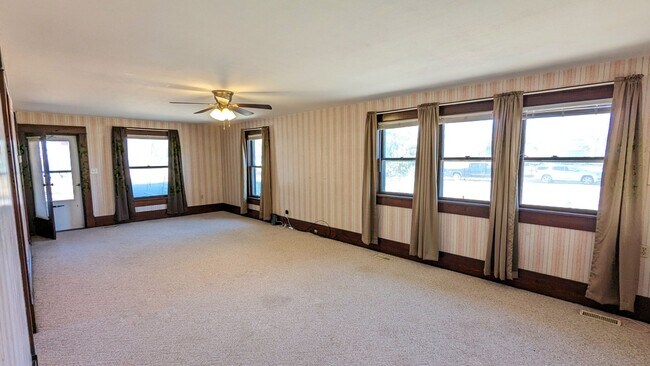 Foto del edificio - Cozy two bed in quiet town