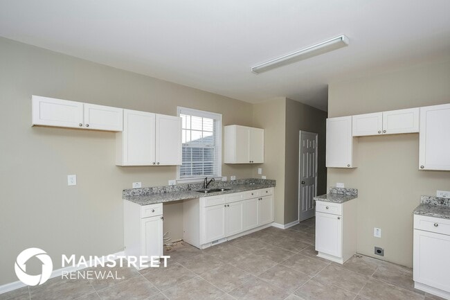 Building Photo - 4675 Lightning Bolt Trail