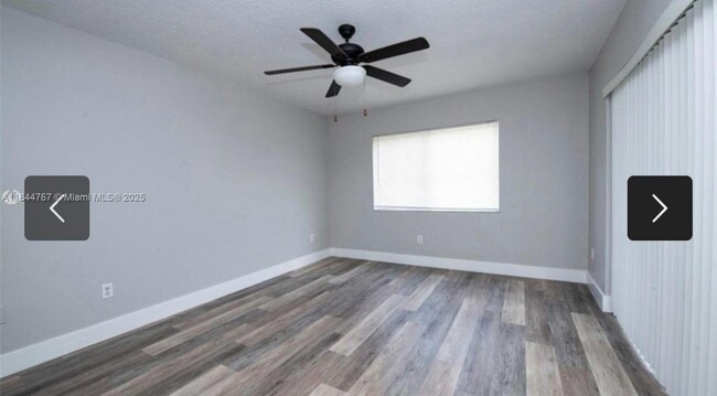 Foto del edificio - 18840 NW 57th Ave