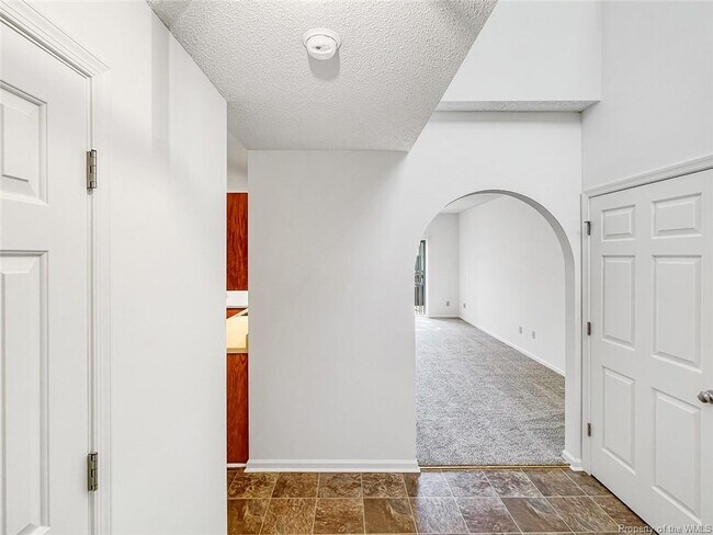 Building Photo - 5306 Aden Ct