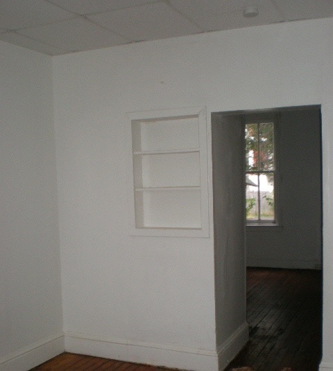 Building Photo - Video in pictures! 1st floor apartment Wes...