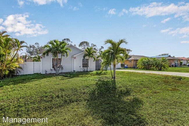 Building Photo - 3 br, 2 bath House - 17545 Fuchsia Road