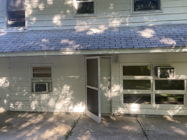 Front door - 5913 NW Bell Rd