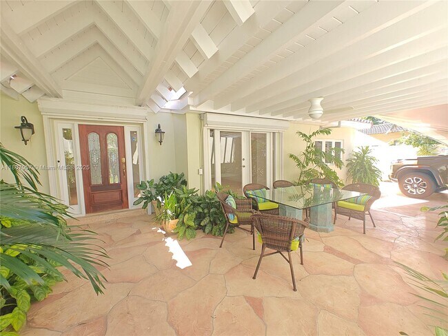 Foto del edificio - 710 Allendale Rd