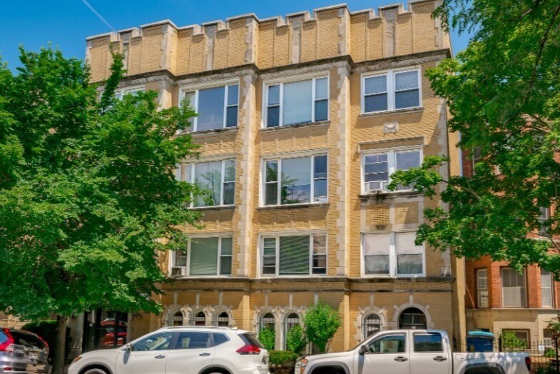 3449 N Elaine Place edificio - 3449 N Elaine Pl
