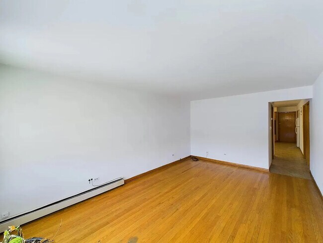 Building Photo - 5948 W 79th St