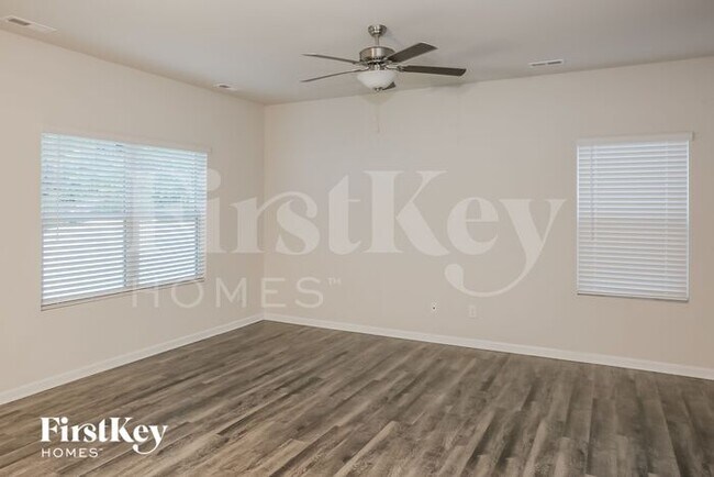 Building Photo - 9534 Hamel St