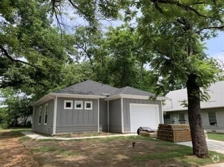 Building Photo - 531 E Monterey St