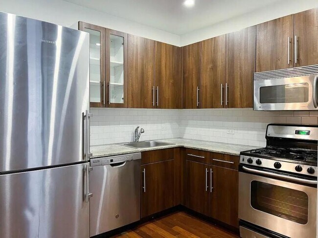 Building Photo - 2 bedroom in NEW YORK NY 10005