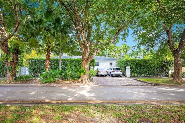 Foto del edificio - 1525 SW 13th Ave