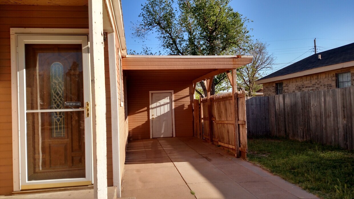 Building Photo - For Lease - 1311 Boatright
