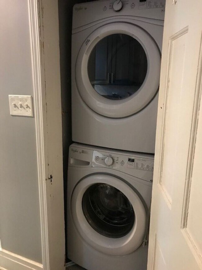 Foto del edificio - 2134 E Carson St