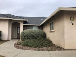 Building Photo - 1165 Dog Leg Dr
