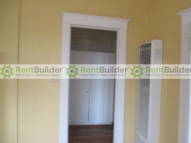 Foto del edificio - 103 Maple St NE