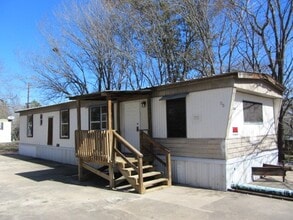 Building Photo - 1306 Avenue E