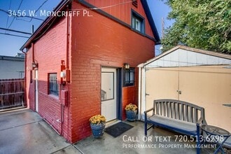 Building Photo - 3456 W Moncrieff Pl