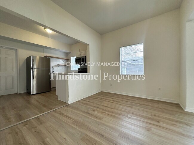 Foto del edificio - 672 Chestnut St