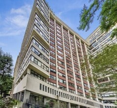 Building Photo - 3410 N Lake Shore Dr