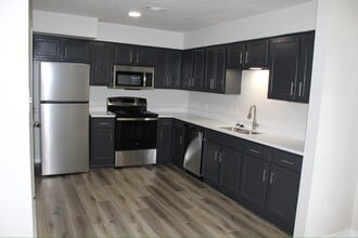 Building Photo - 3020-3044 Donnell Ridge Rd
