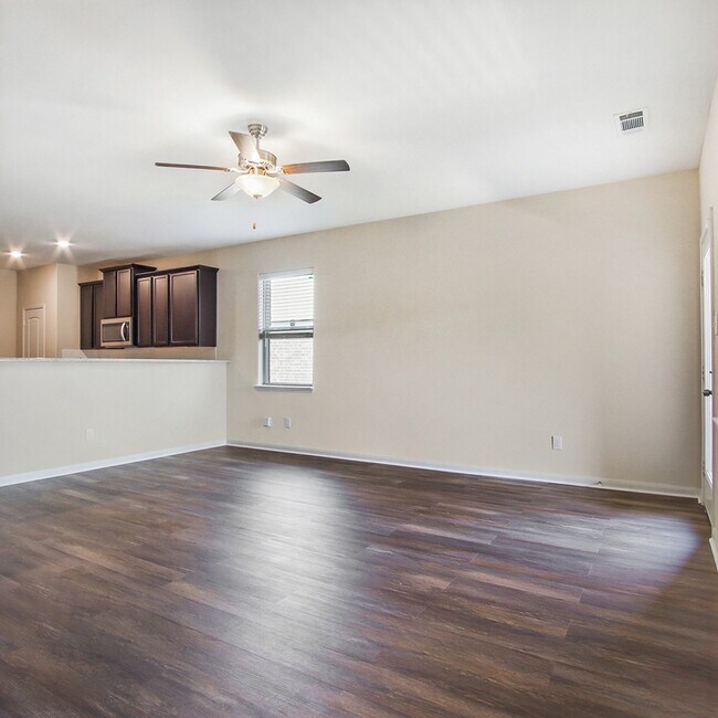Building Photo - 5932 Garnet Hill Ln