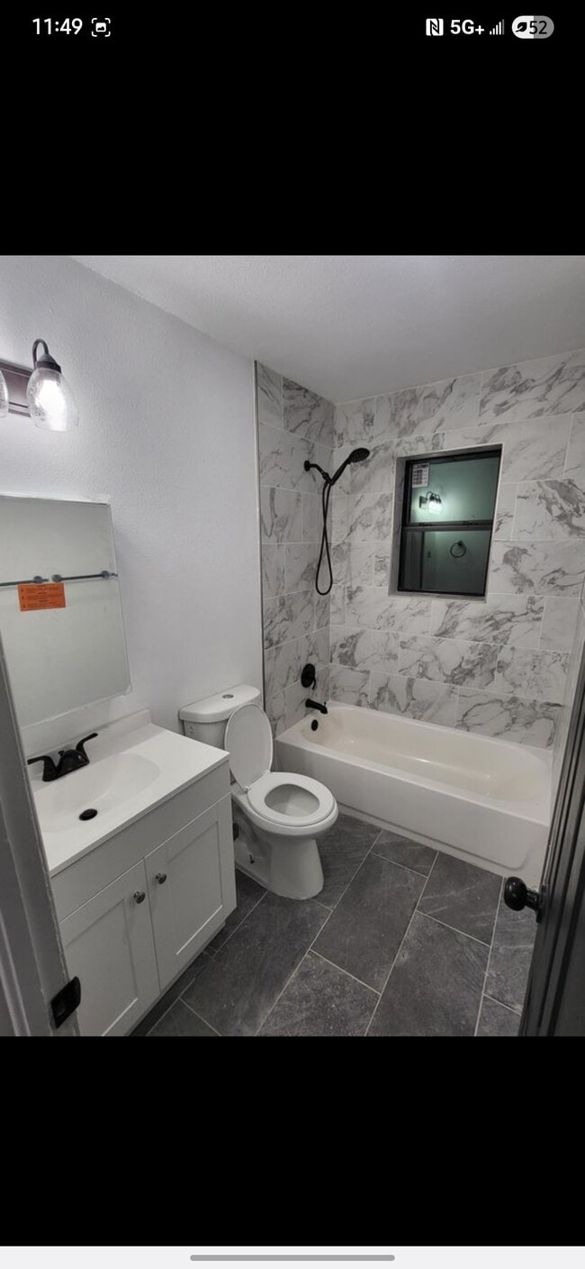 Foto del edificio - 3209 Sidney Dr