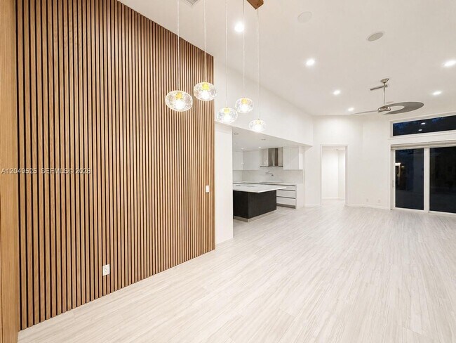 Building Photo - 2616 Oakbrook Ct