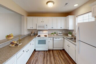 Building Photo - Owens Lake Commons