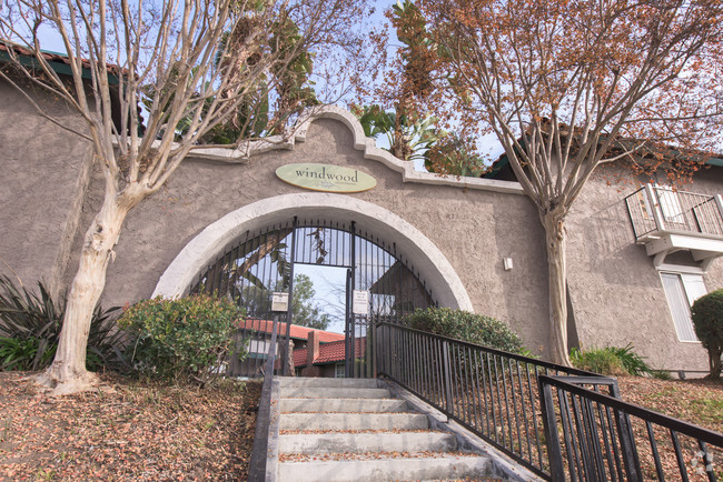 Building Photo - Windwood Apartments