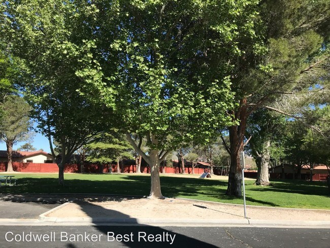 Building Photo - 3 br, 2 bath House - 14220 Avon Drive