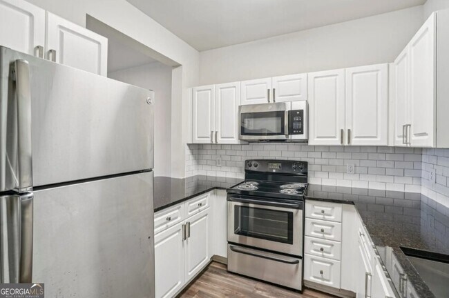 Building Photo - 405 Philip Blvd