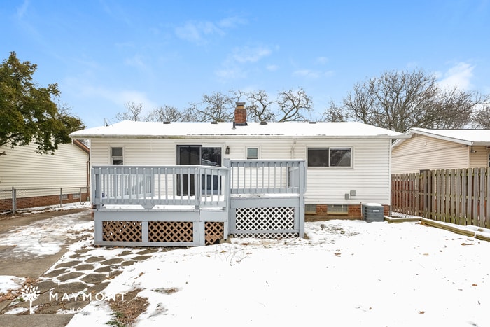 Building Photo - 930 Colonel Dr