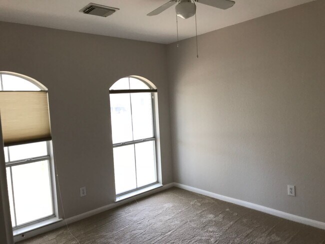 Foto del edificio - 4108 N Summercrest Loop