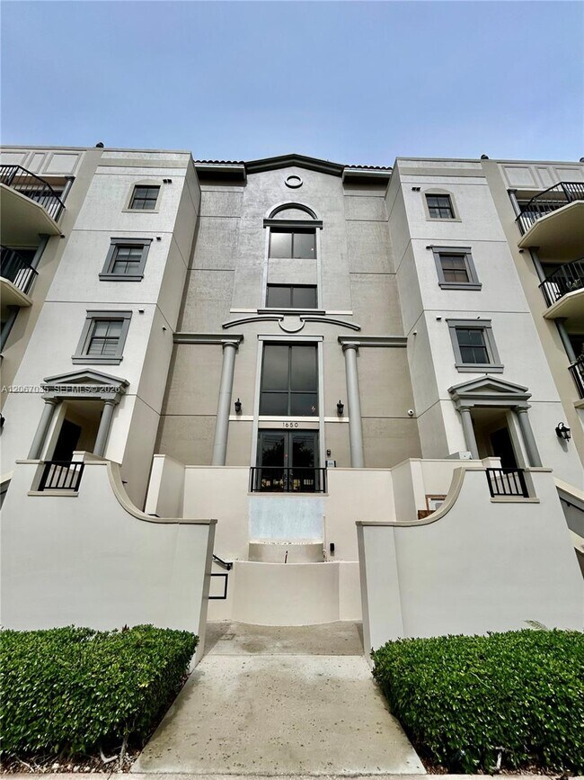 Foto del edificio - 1650 Galiano St