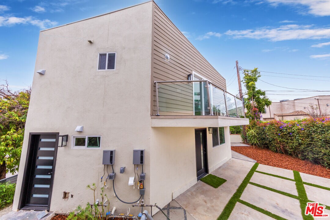 Foto principal - 2141 Kerwood Ave