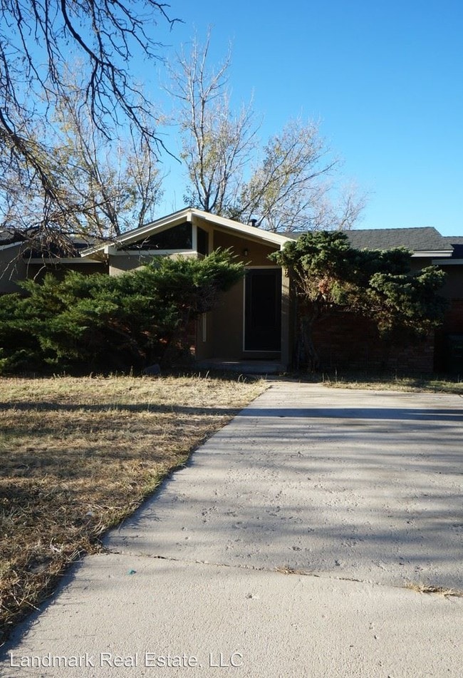 Building Photo - 2 br, 1.5 bath Apartment - 6729 Dale Road
