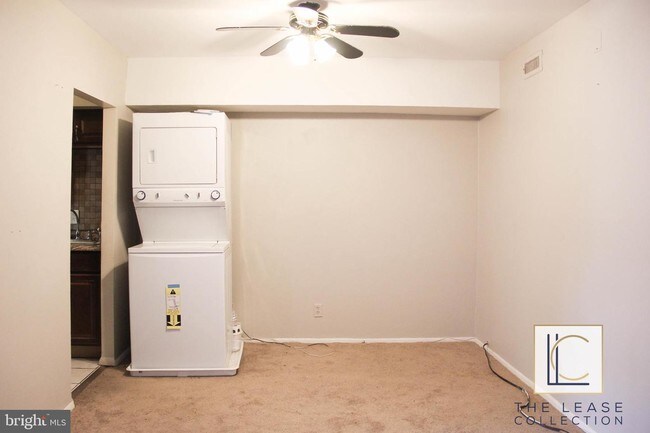 Building Photo - 3916 Stone Gate Dr