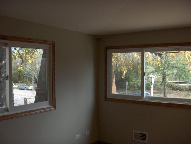 Foto del edificio - 257 - *450 Green Bay Road Bldg*
