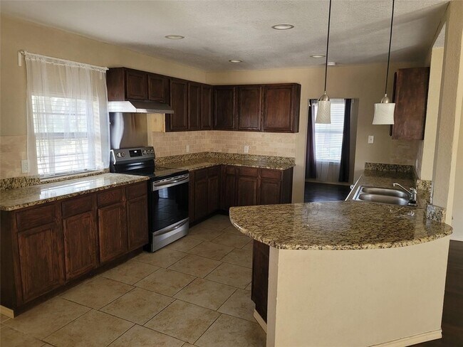 Photo - 110 La Fawn Cir House