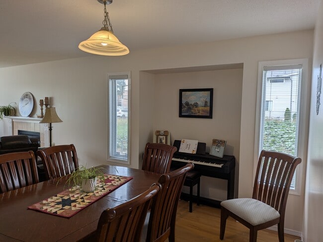 Photo du bâtiment - 45495 Stevenson Rd