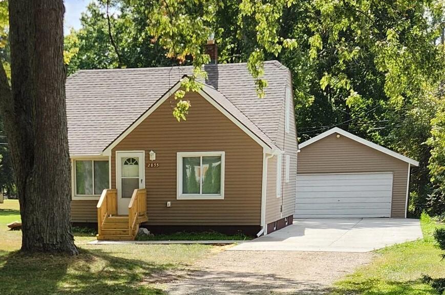 Foto principal - 2855 Mann Rd
