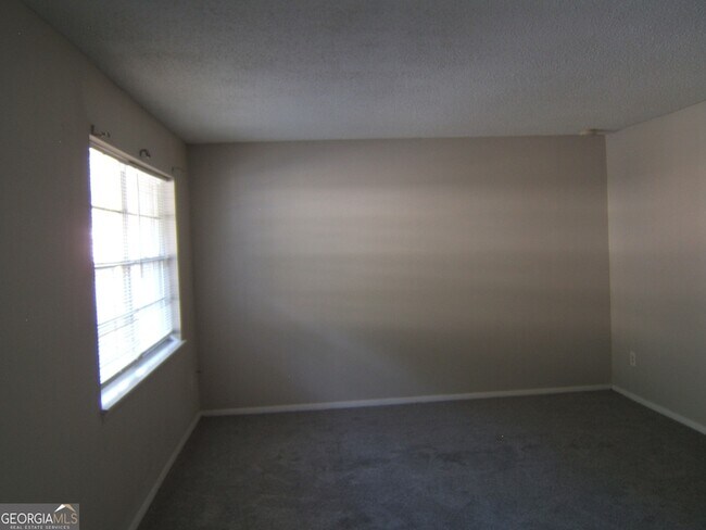 Foto del edificio - 4701 Flat Shoals Rd