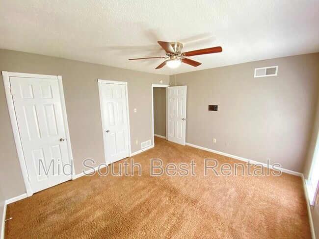 Building Photo - 5566 Tylertown Ave