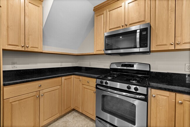 Foto del edificio - 57 Dedham Ave